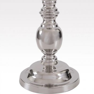 Connor M - Świecznik