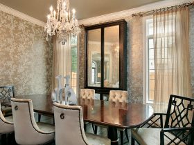 krzesło z kołatką